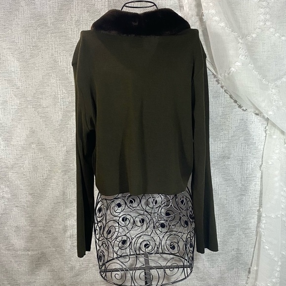 Lennie for Nina Leonard faux fur collared button up sweater size L - Picture 4 of 8
